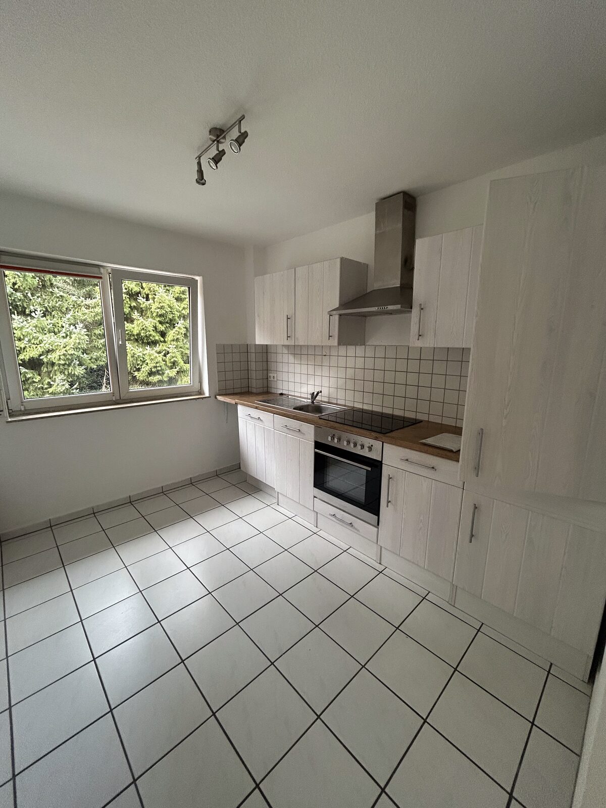 3-Zimmer-Wohnung inkl. Stellplatz, Bensheim – Mühltalstraße 254